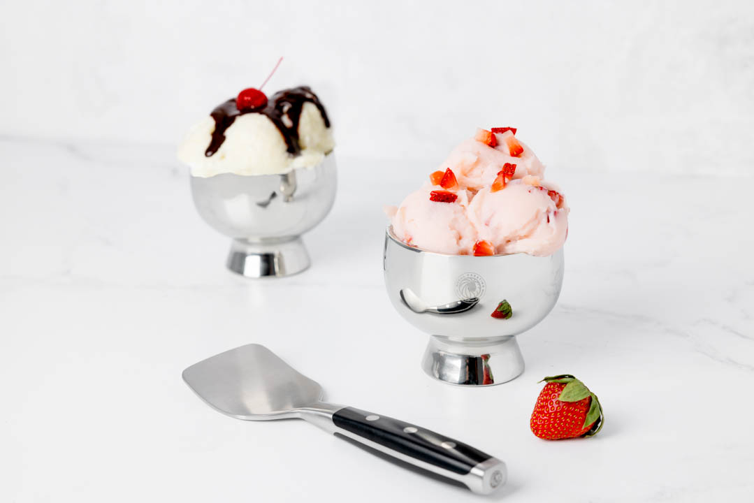 4_royal-prestige-2-piece-ice-cream-bowl_lifestyle-image